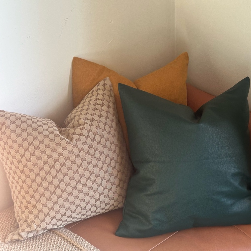 Auth GUCCI Decorative GG Signature Jacquard Monogrammed Large Khaki Brown Pillow